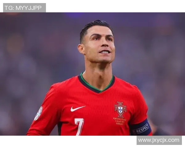 矮个足球球星的崛起:身高不代表一切,技艺与智慧成就辉煌职业生涯 矮个足球球星的崛起:身高不代表一切,技艺与智慧成就辉煌职业生涯